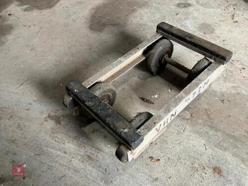 SMALL 4 WHEEL TROLLEY