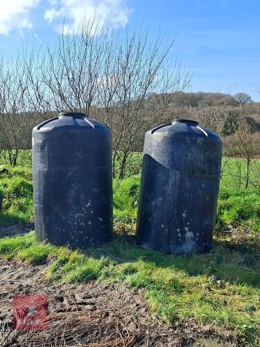 2 ORANGE JUICE CONTAINERS