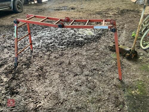 METAL FOLDING TRESSEL