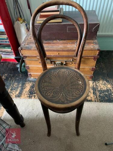 VINTAGE BENTWOOD CHAIR
