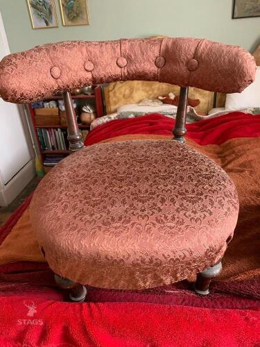 VINTAGE NURSING CHAIR