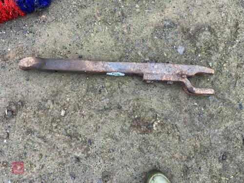 DOUBLE ENDED TRACTOR DRAWBAR (155)