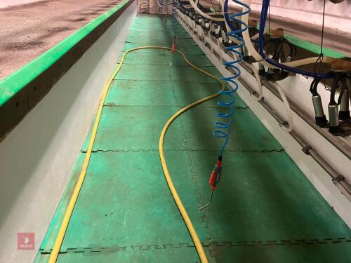 34 X 100CM X 90CM FOAM MATS (175)