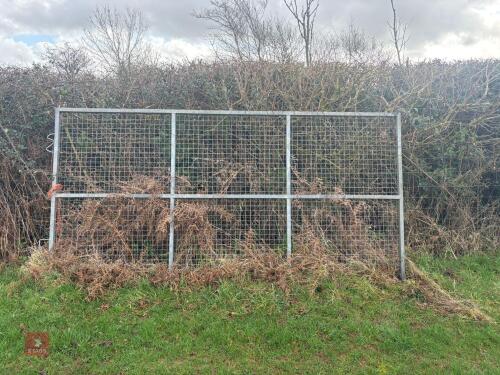 MESHED GALVANISED DEER GATE (52)