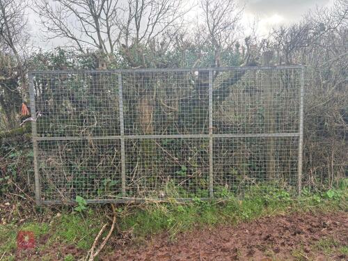 MESHED GALVANISED DEER GATE (51)