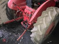 1960 INTERNATIONAL B275 4WD TRACTOR - 14