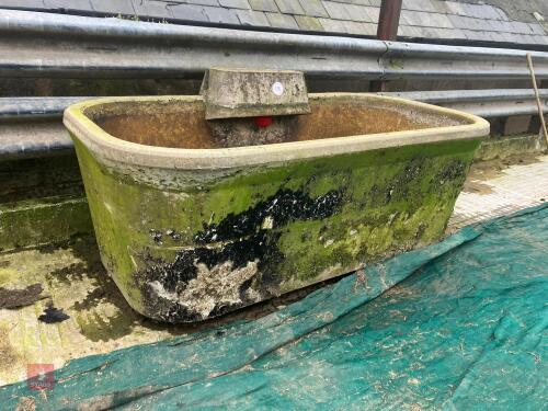 MOORE 300G CONCRETE WATER TROUGH (178)