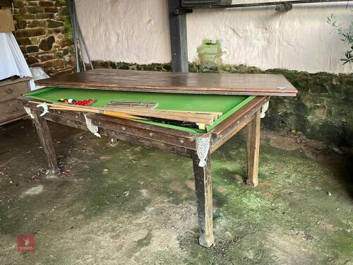 QUARTER SIZE SNOOKER TABLE
