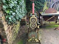 CAST IRON MANGLE - 12