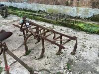 MASSEY FEGUSON CHISEL PLOUGH - 3