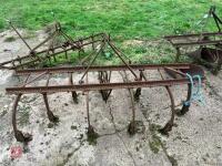 MASSEY FEGUSON CHISEL PLOUGH - 7