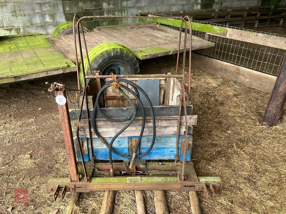 PERRY LOADER