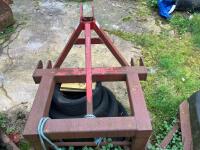 MOLTON YARD SCRAPER - 9