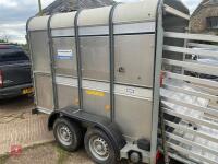 2011 IFOR WILLIAMS LIVESTOCK TRAILER - 16