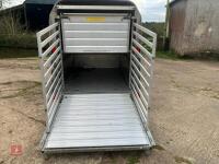 2011 IFOR WILLIAMS LIVESTOCK TRAILER - 23