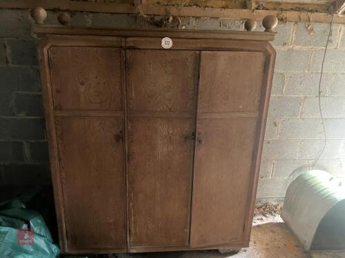 WOODEN WARDROBE