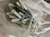 LARGE QUANTITY OF SCREWS - 5