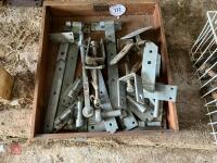 SELECTION OF GATE FITTINGS - 3