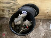 QUANTITY OF ROOFING FIXINGS - 7