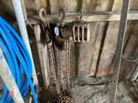 2 X PULLEY BLOCKS