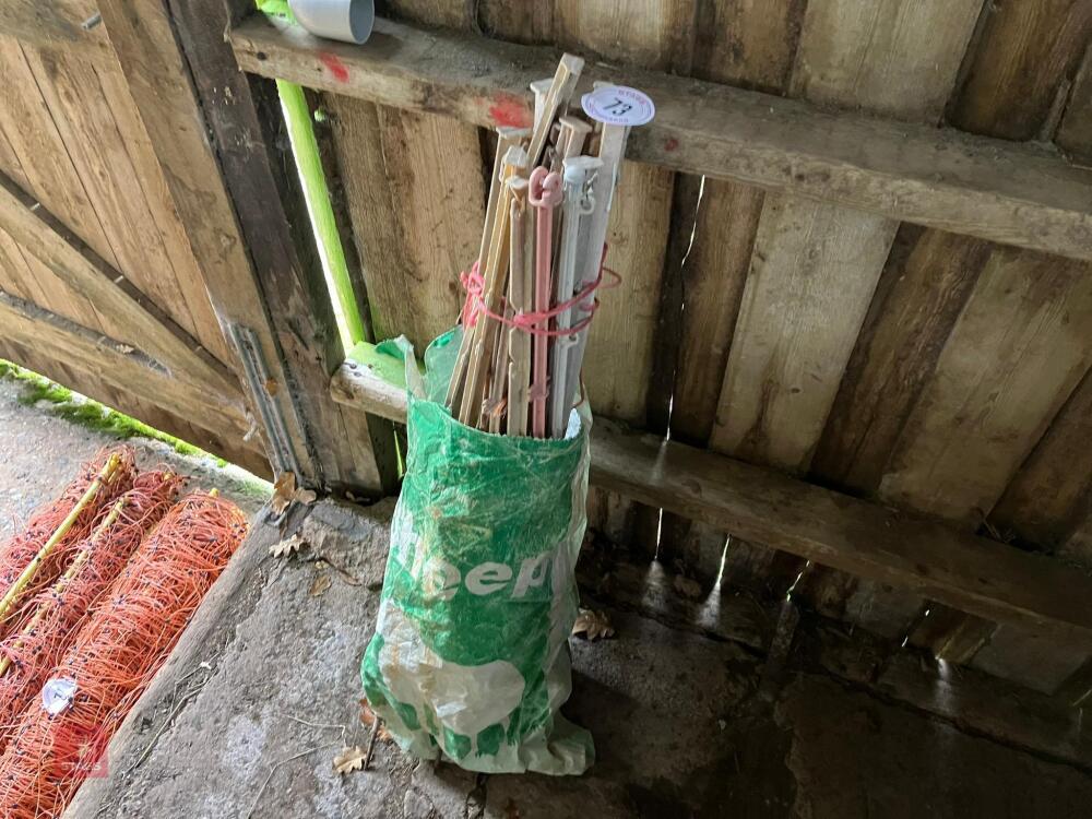 QUANTITY OF ELECTRIC FENCING STAKES