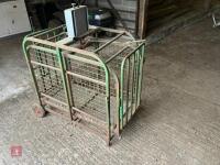 LAMB WEIGHING CRATE - 6