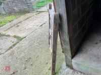 4' WOODEN GATE - 3
