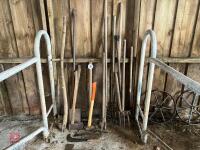 SELECTION OF HAND TOOLS