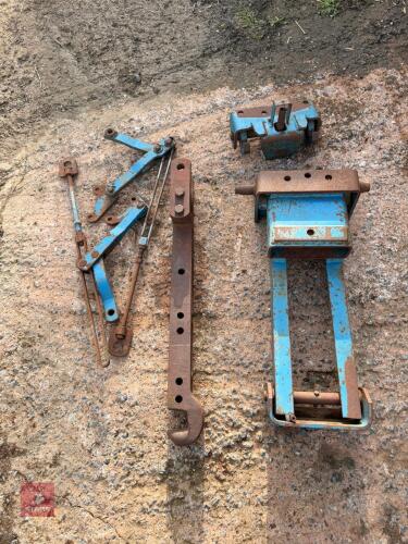 COUNTY 1174/ FORD 7000 PICK UP HITCH
