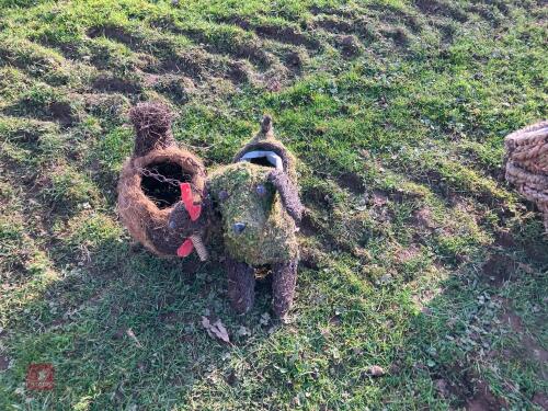 DOG & CHICKEN PLANTERS