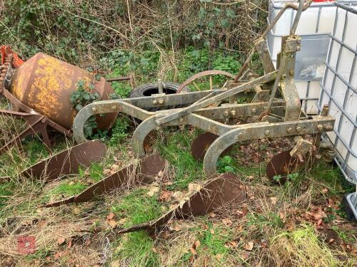 3 FURROW CONVENTIONAL PLOUGH