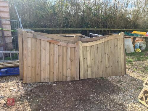 PAIR OF TANALISED DRIVEWAY GATES (1)