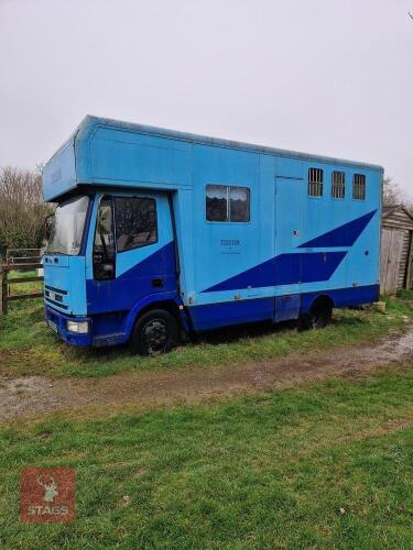 7.5T HORSE LORRY (S/R)