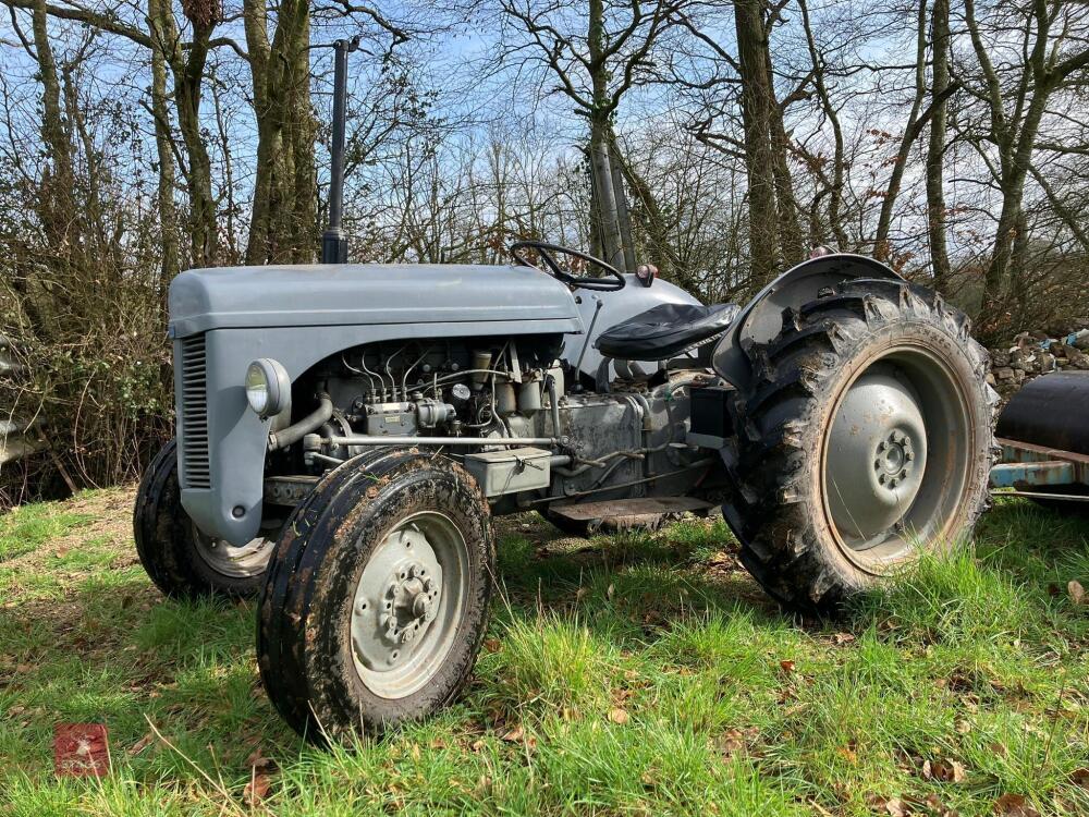 1956 FERGUSON TEF DIESEL 2WD TRACTOR