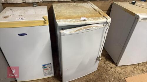 HOTPOINT ICED DIAMOND FRIDGE