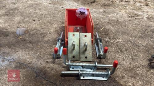 4 LATCHING PINS & 3 BRACKETS