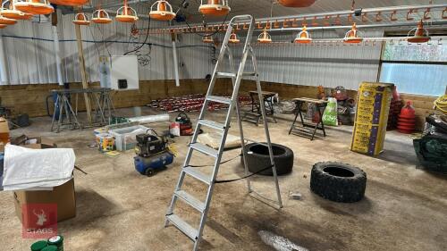 ALUMINIUM STEP LADDER