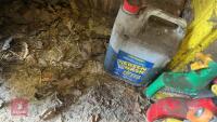 MIXED CLEANING & OTHER LIQUIDS - 9