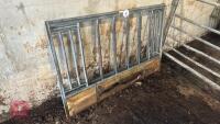 2 X 4' 10'' SHEEP FEED BARRIERS