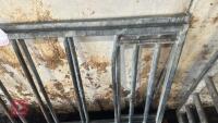 2 X 4' 10'' SHEEP FEED BARRIERS - 5