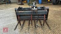 BOBCAT 1.2M DUNG GRAB - 9