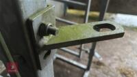 GALVANISED CATTLE RACE KIOSK - 16
