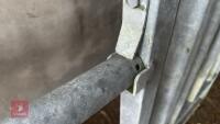 IAE GALVANISED 10' CALVING HURDLE - 22
