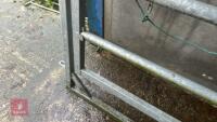 IAE GALVANISED 10' CALVING HURDLE - 26