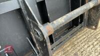 2M ORIGINAL IMPLEMENTS SILOGRAB XL - 14