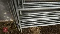 4 IAE GALVANISED CATTLE HURDLES - 3