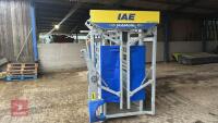 IAE 800 SERIES SQUEEZE CRUSH - 5