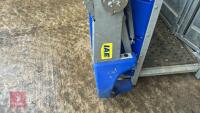 IAE 800 SERIES SQUEEZE CRUSH - 12