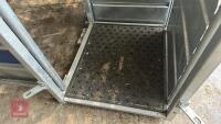 IAE 800 SERIES SQUEEZE CRUSH - 22