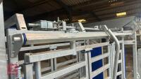IAE 800 SERIES SQUEEZE CRUSH - 46
